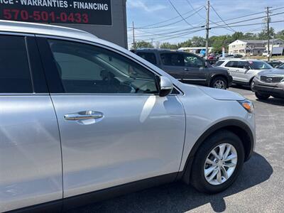 2018 Kia Sorento LX AWD 4dr SUV - Photo 10 - Hazleton, PA 18201