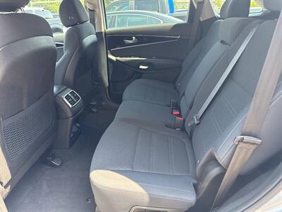 2018 Kia Sorento LX AWD 4dr SUV - Photo 16 - Hazleton, PA 18201