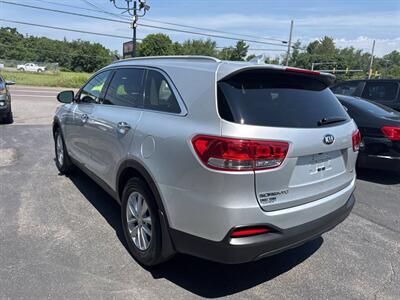 2018 Kia Sorento LX AWD 4dr SUV - Photo 6 - Hazleton, PA 18201