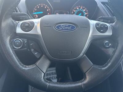 2015 Ford Escape Titanium AWD 4dr SUV - Photo 32 - Hazleton, PA 18201
