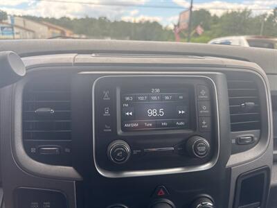 2015 RAM 1500 Express 4x4 4dr Crew Cab 5.5 ft. SB Pickup   - Photo 27 - Hazleton, PA 18201