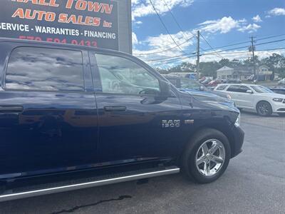 2015 RAM 1500 Express 4x4 4dr Crew Cab 5.5 ft. SB Pickup   - Photo 10 - Hazleton, PA 18201