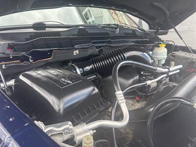 2015 RAM 1500 Express 4x4 4dr Crew Cab 5.5 ft. SB Pickup   - Photo 11 - Hazleton, PA 18201