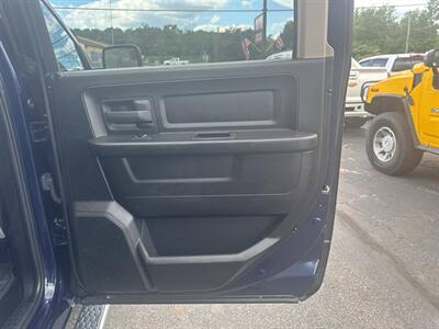 2015 RAM 1500 Express 4x4 4dr Crew Cab 5.5 ft. SB Pickup   - Photo 21 - Hazleton, PA 18201