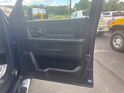 2015 RAM 1500 Express 4x4 4dr Crew Cab 5.5 ft. SB Pickup   - Photo 24 - Hazleton, PA 18201