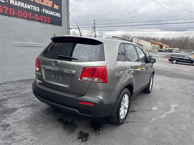 2011 Kia Sorento LX AWD 4dr SUV   - Photo 8 - Hazleton, PA 18201