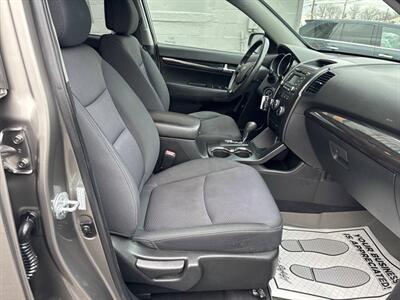 2011 Kia Sorento LX AWD 4dr SUV   - Photo 22 - Hazleton, PA 18201