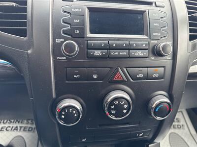 2011 Kia Sorento LX AWD 4dr SUV   - Photo 27 - Hazleton, PA 18201
