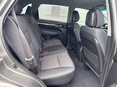 2011 Kia Sorento LX AWD 4dr SUV   - Photo 19 - Hazleton, PA 18201