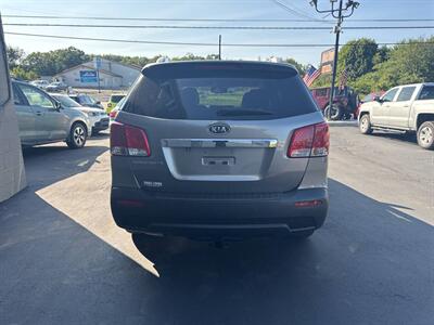 2011 Kia Sorento LX AWD 4dr SUV   - Photo 7 - Hazleton, PA 18201