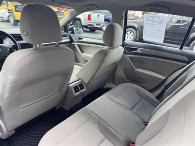 2016 Volkswagen Golf TSI S 4dr Hatchback 6A w/Sunroof   - Photo 17 - Hazleton, PA 18201