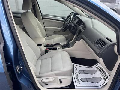 2016 Volkswagen Golf TSI S 4dr Hatchback 6A w/Sunroof   - Photo 22 - Hazleton, PA 18201