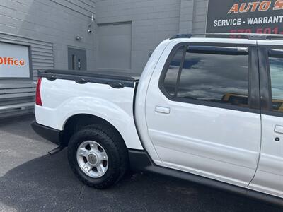 2002 Ford Explorer Sport Trac Value 4dr 4WD Crew Cab SB - Photo 9 - Hazleton, PA 18201