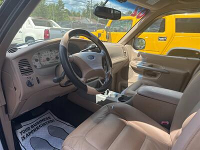 2002 Ford Explorer Sport Trac Value 4dr 4WD Crew Cab SB - Photo 15 - Hazleton, PA 18201