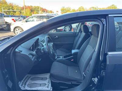 2009 Chevrolet Malibu LT 4dr Sedan w/1LT - Photo 13 - Hazleton, PA 18201