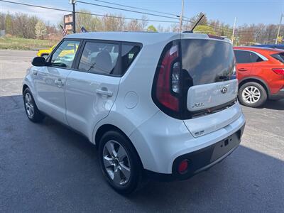 2018 Kia Soul Base 4dr Crossover 6A   - Photo 6 - Hazleton, PA 18201