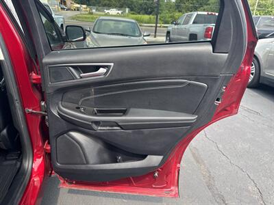 2019 Ford Edge Titanium   - Photo 21 - Hazleton, PA 18201
