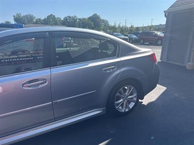 2013 Subaru Legacy 2.5i Limited AWD 4dr Sedan - Photo 5 - Hazleton, PA 18201