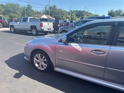 2013 Subaru Legacy 2.5i Limited AWD 4dr Sedan - Photo 4 - Hazleton, PA 18201