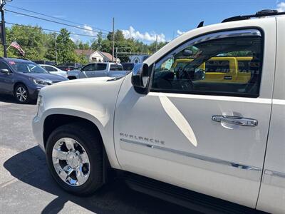 2012 Chevrolet Avalanche LTZ 4x4 4dr Crew Cab Pickup   - Photo 5 - Hazleton, PA 18201