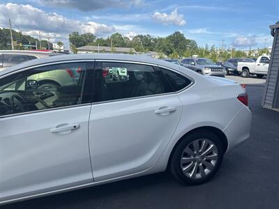 2016 Buick Verano Base 4dr Sedan w/1SD - Photo 5 - Hazleton, PA 18201