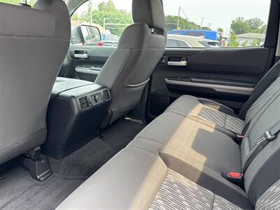 2019 Toyota Tundra SR5 4x4 4dr CrewMax Cab Pickup SB (5.7L V8) - Photo 18 - Hazleton, PA 18201