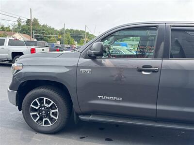 2019 Toyota Tundra SR5 4x4 4dr CrewMax Cab Pickup SB (5.7L V8) - Photo 4 - Hazleton, PA 18201