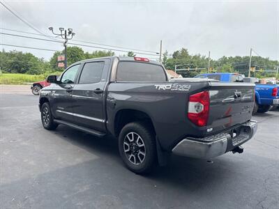 2019 Toyota Tundra SR5 4x4 4dr CrewMax Cab Pickup SB (5.7L V8) - Photo 6 - Hazleton, PA 18201