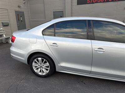 2015 Volkswagen Jetta Sport 4dr Sedan 6A PZEV   - Photo 9 - Hazleton, PA 18201