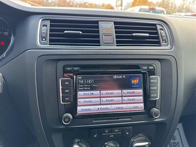 2015 Volkswagen Jetta Sport 4dr Sedan 6A PZEV   - Photo 27 - Hazleton, PA 18201