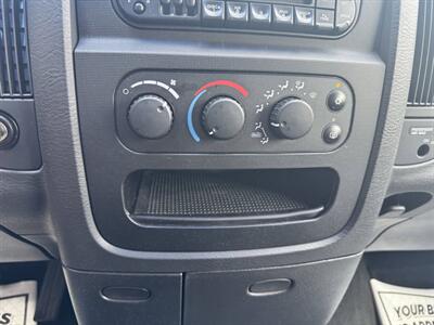 2002 Dodge Ram 1500 SLT 2dr Regular Cab 4WD SB - Photo 24 - Hazleton, PA 18201