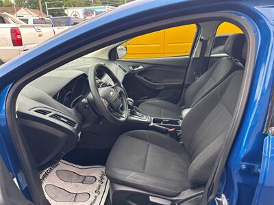 2018 Ford Focus SE 4dr Sedan   - Photo 13 - Hazleton, PA 18201