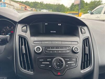 2018 Ford Focus SE 4dr Sedan   - Photo 27 - Hazleton, PA 18201