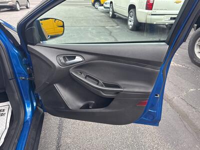 2018 Ford Focus SE 4dr Sedan   - Photo 24 - Hazleton, PA 18201