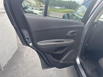 2015 Chevrolet Trax LT AWD 4dr Crossover   - Photo 17 - Hazleton, PA 18201