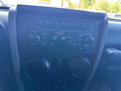 2009 Jeep Wrangler Sahara 4x4 2dr SUV   - Photo 24 - Hazleton, PA 18201