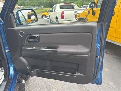 2011 Chevrolet Colorado LT 4x4 4dr Crew Cab w/2LT   - Photo 23 - Hazleton, PA 18201
