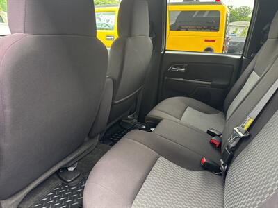 2011 Chevrolet Colorado LT 4x4 4dr Crew Cab w/2LT   - Photo 17 - Hazleton, PA 18201