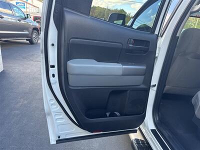2013 Toyota Tundra Grade 4x4 4dr Double Cab Pickup SB (5.7L V8) - Photo 7 - Hazleton, PA 18201