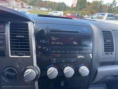 2013 Toyota Tundra Grade 4x4 4dr Double Cab Pickup SB (5.7L V8) - Photo 16 - Hazleton, PA 18201