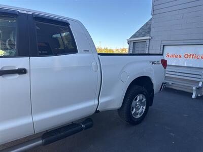 2013 Toyota Tundra Grade 4x4 4dr Double Cab Pickup SB (5.7L V8) - Photo 26 - Hazleton, PA 18201