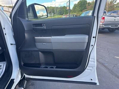 2013 Toyota Tundra Grade 4x4 4dr Double Cab Pickup SB (5.7L V8) - Photo 13 - Hazleton, PA 18201