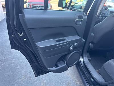 2014 Jeep Patriot Sport 4x4 4dr SUV   - Photo 17 - Hazleton, PA 18201