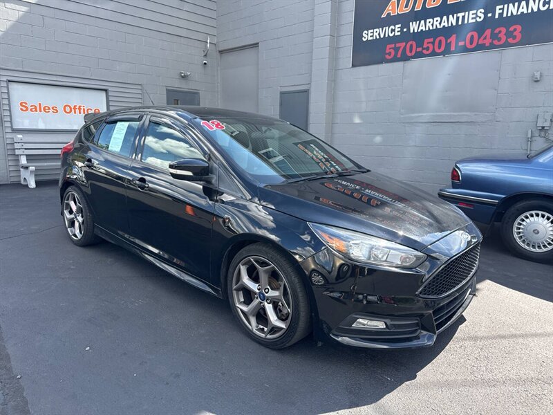 2018 Ford Focus ST 4dr Hatchback   - Photo 1 - Hazleton, PA 18201