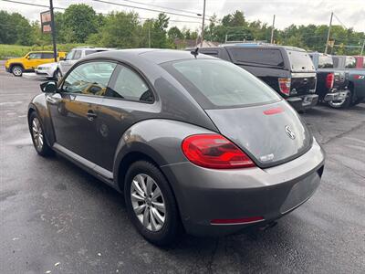 2013 Volkswagen Beetle-Classic 2.5L Entry PZEV 2dr Coupe 6A   - Photo 6 - Hazleton, PA 18201