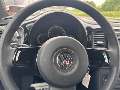 2013 Volkswagen Beetle-Classic 2.5L Entry PZEV 2dr Coupe 6A   - Photo 28 - Hazleton, PA 18201