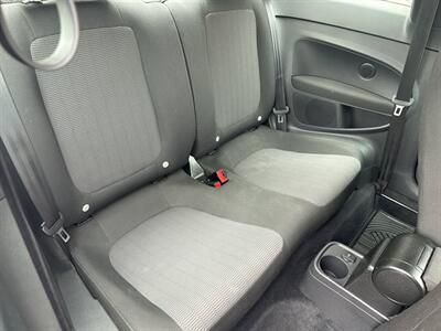 2013 Volkswagen Beetle-Classic 2.5L Entry PZEV 2dr Coupe 6A   - Photo 18 - Hazleton, PA 18201