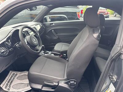 2013 Volkswagen Beetle-Classic 2.5L Entry PZEV 2dr Coupe 6A   - Photo 13 - Hazleton, PA 18201