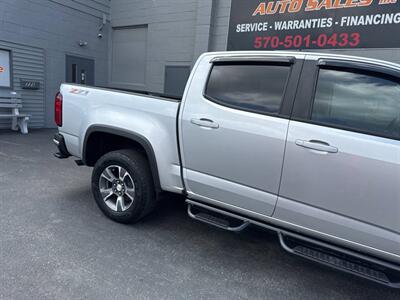2017 Chevrolet Colorado Z71 4x4 4dr Crew Cab 5 ft. SB   - Photo 9 - Hazleton, PA 18201