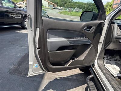 2017 Chevrolet Colorado Z71 4x4 4dr Crew Cab 5 ft. SB   - Photo 14 - Hazleton, PA 18201